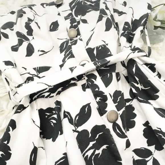 Black & White Floral Dress - Picture 4 of 4